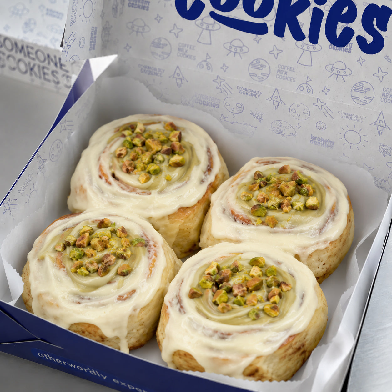 Cinnamon Roll Box