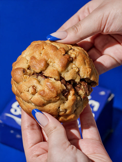 Blondie Rocher cookie by Krokem Cookies – photo 2